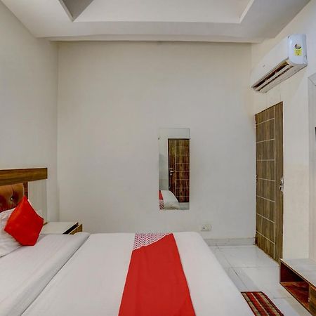 Oyo 78981 The Diamond Nest نويدا المظهر الخارجي الصورة