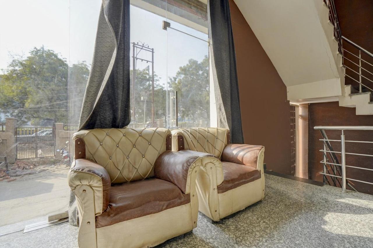 Oyo 78981 The Diamond Nest نويدا المظهر الخارجي الصورة